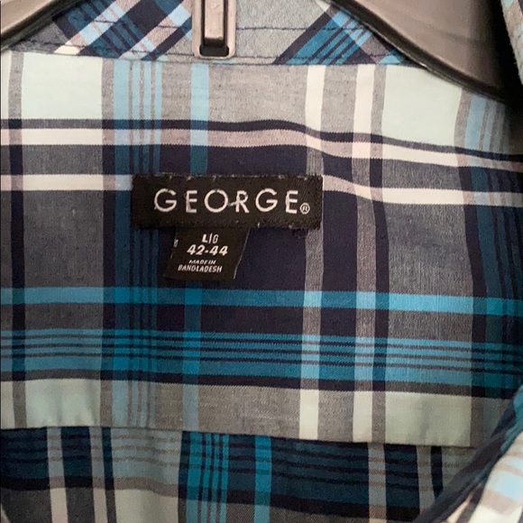 Short sleeve button down - Picture 2 of 2